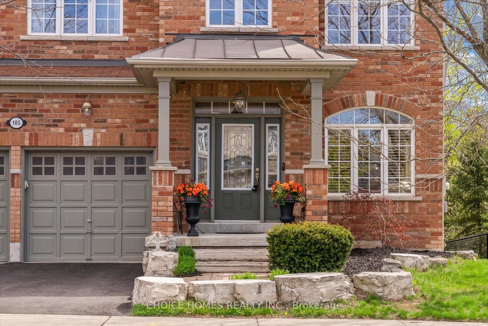 105 Rivers Edge Place