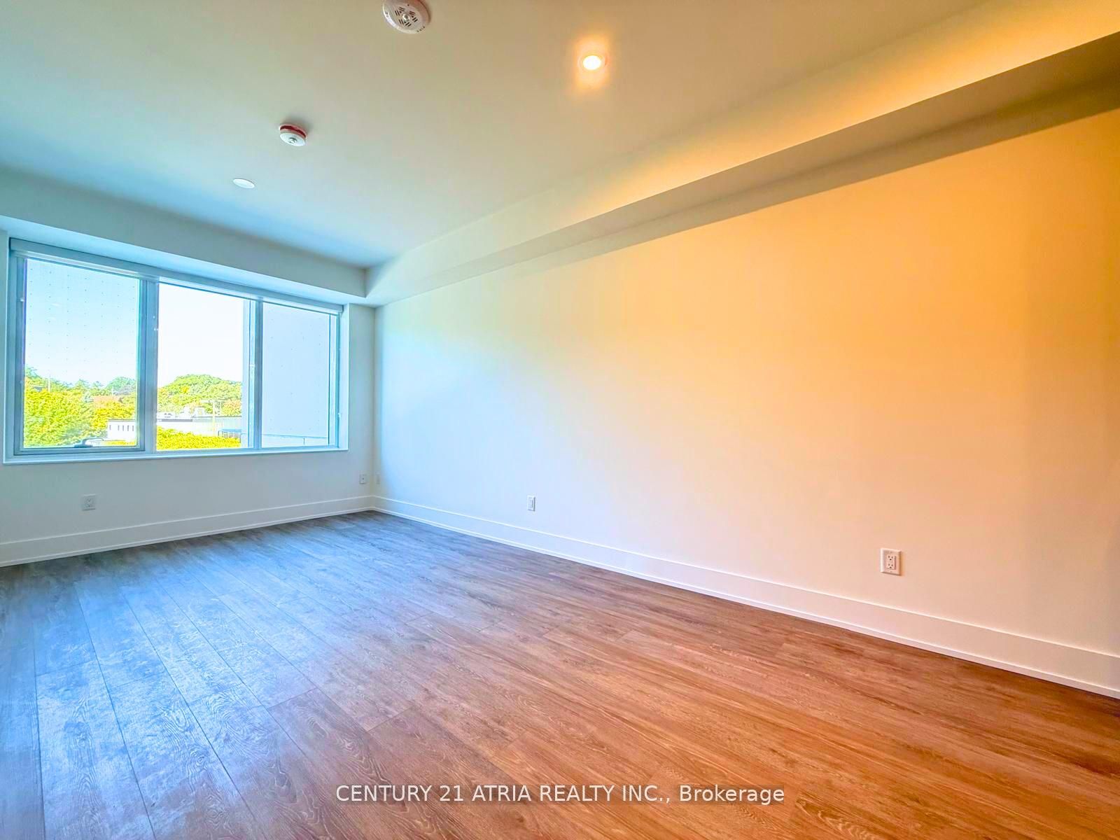 259 The Kingsway N/A 210