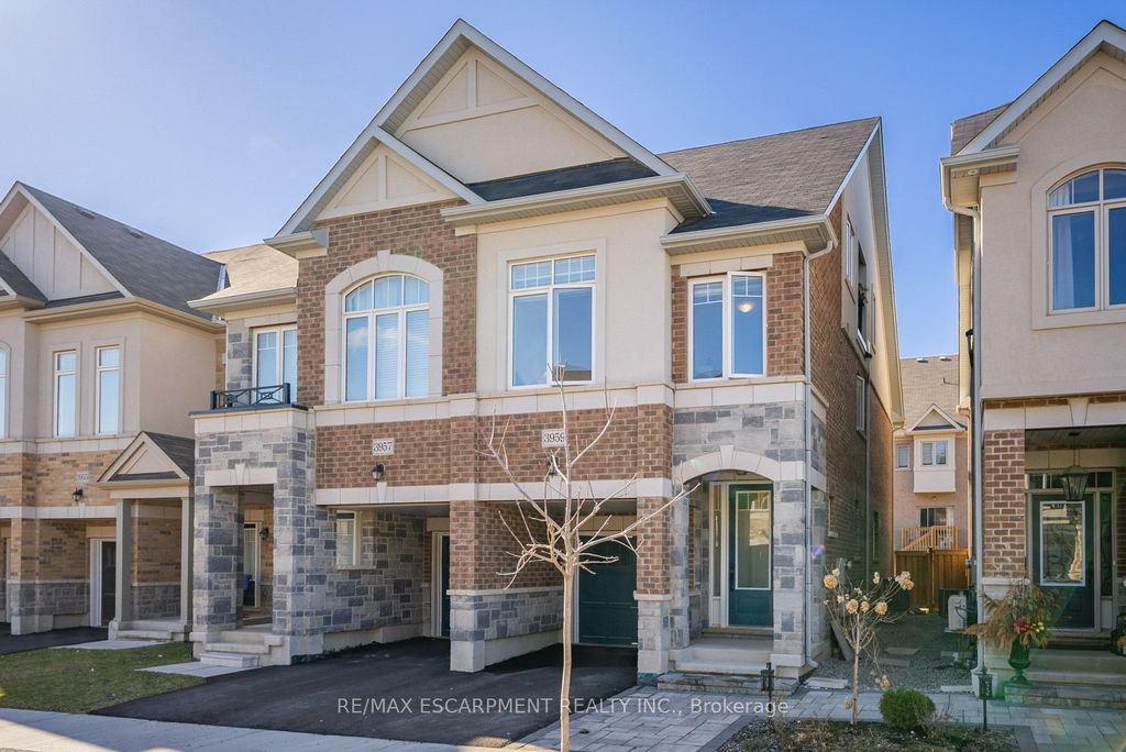 Photo of 3959 Koenig Road, Burlington, ON L7M 0Z7 (MLS # W12587126)