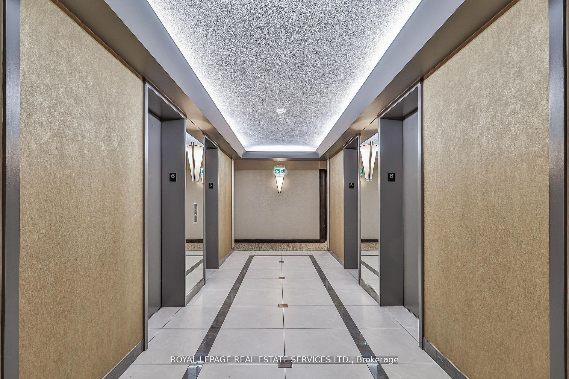 2269 Lake Shore Boulevard W 611