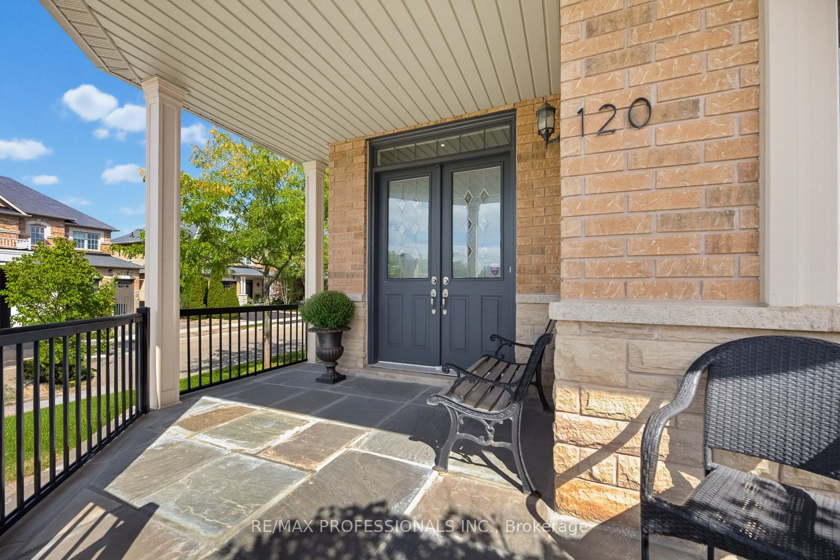 120 Isernia Crescent