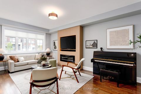 9 Chimney Swift Court Toronto ON M9B 0C6