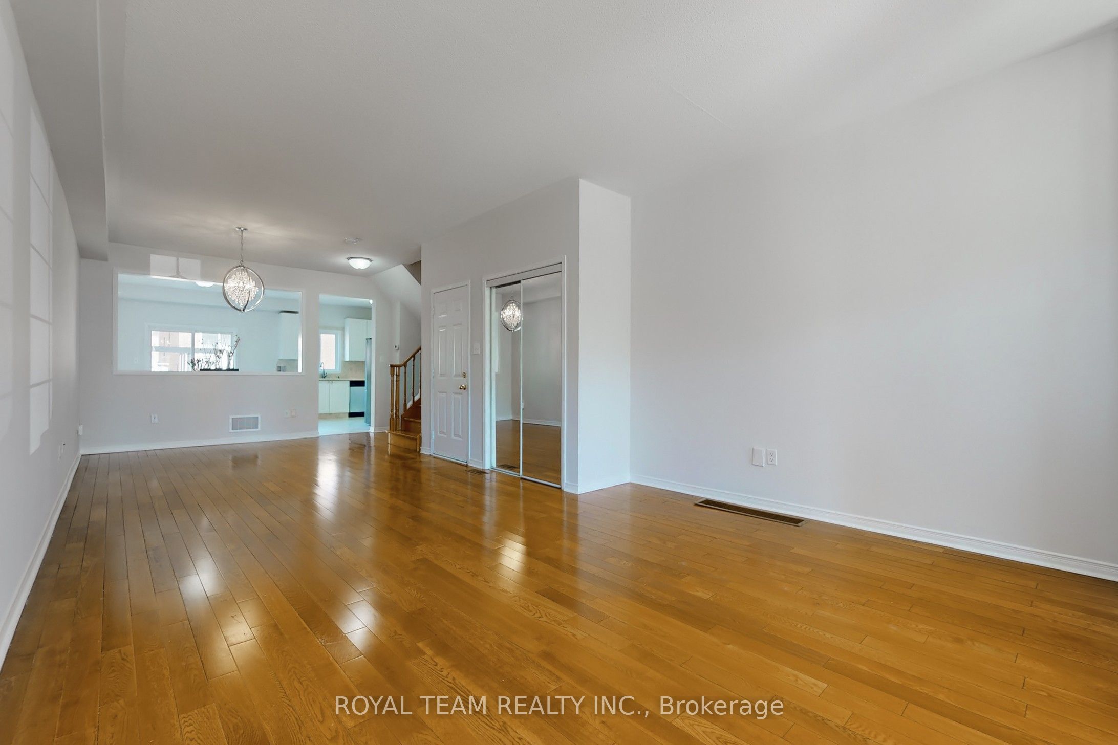 15 Bond Lake Park Street