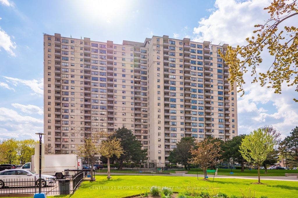 Photo of 390 Dixon Road #702, Toronto, ON M9R 1T4 (MLS # W13167104)