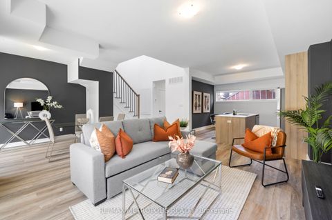 449 Lansdowne Avenue Laneway Toronto ON M6H 3Y2