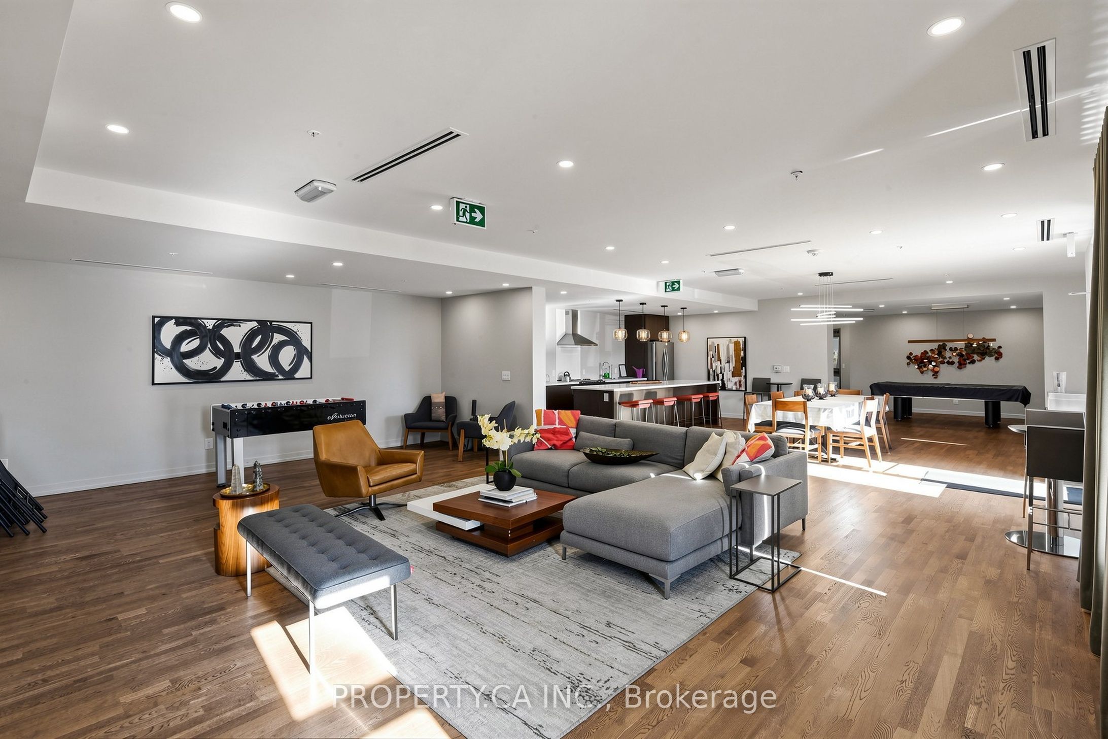 457 Plains Road E 221