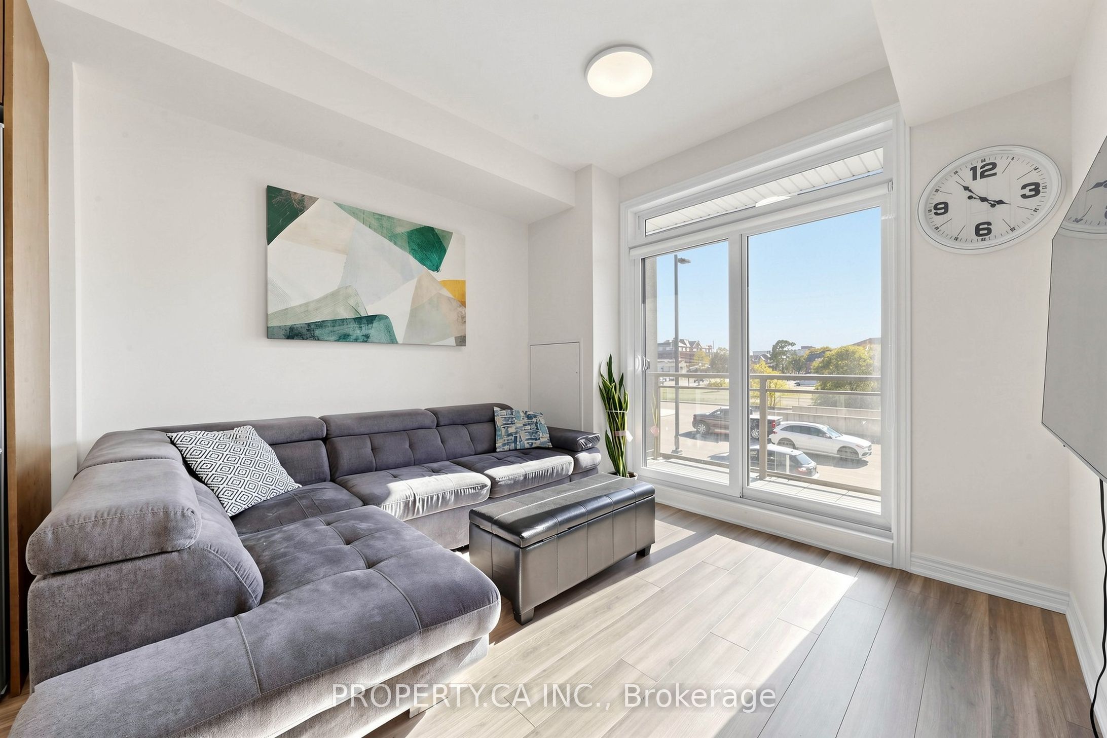 457 Plains Road E 221