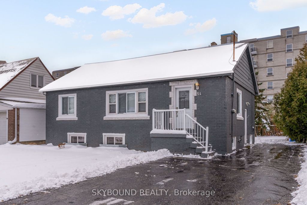 Photo of 54 Duncombe Drive, Hamilton, ON L9A 2G2 (MLS # X12592854)
