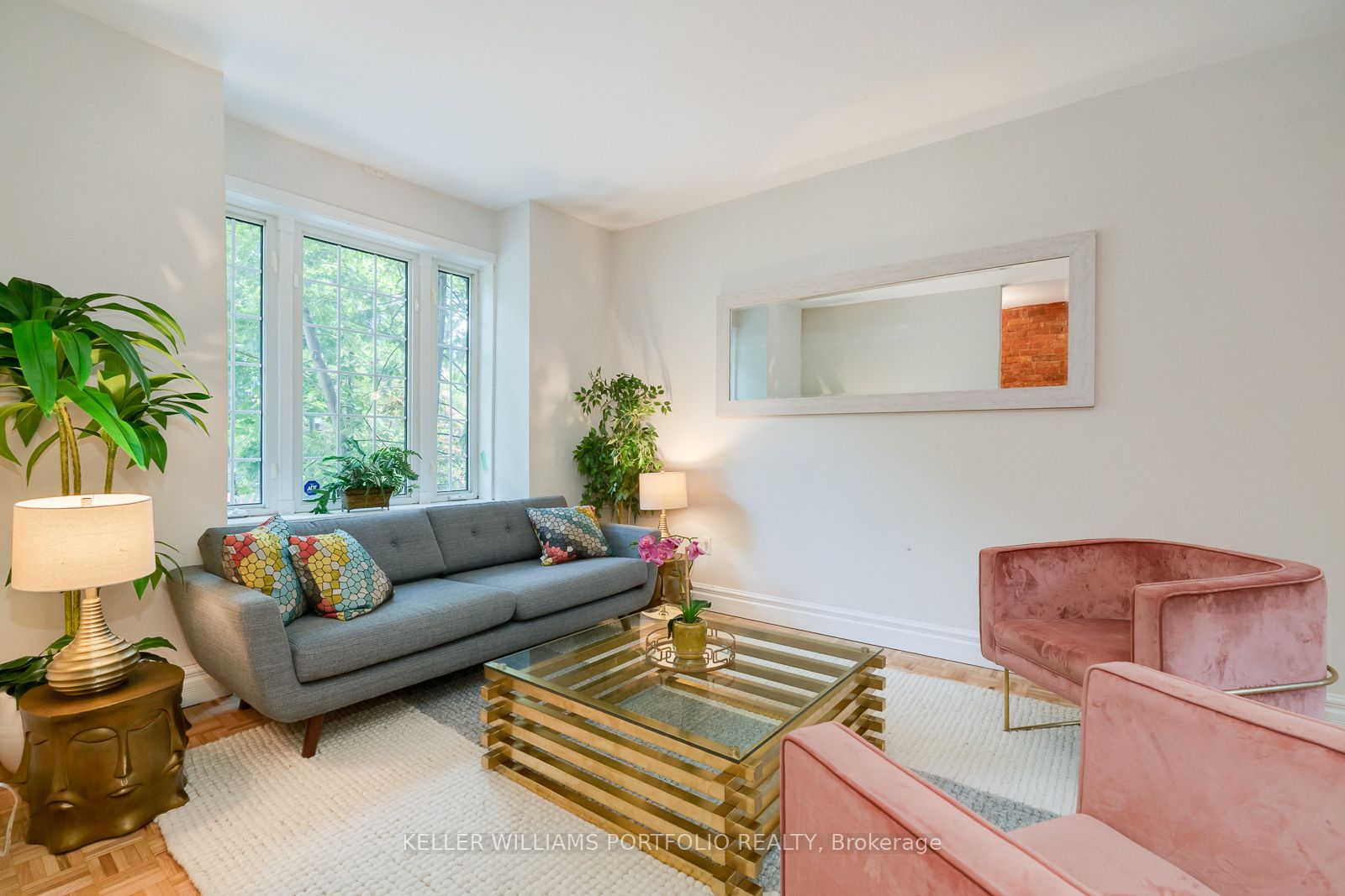 6 Melbourne Avenue