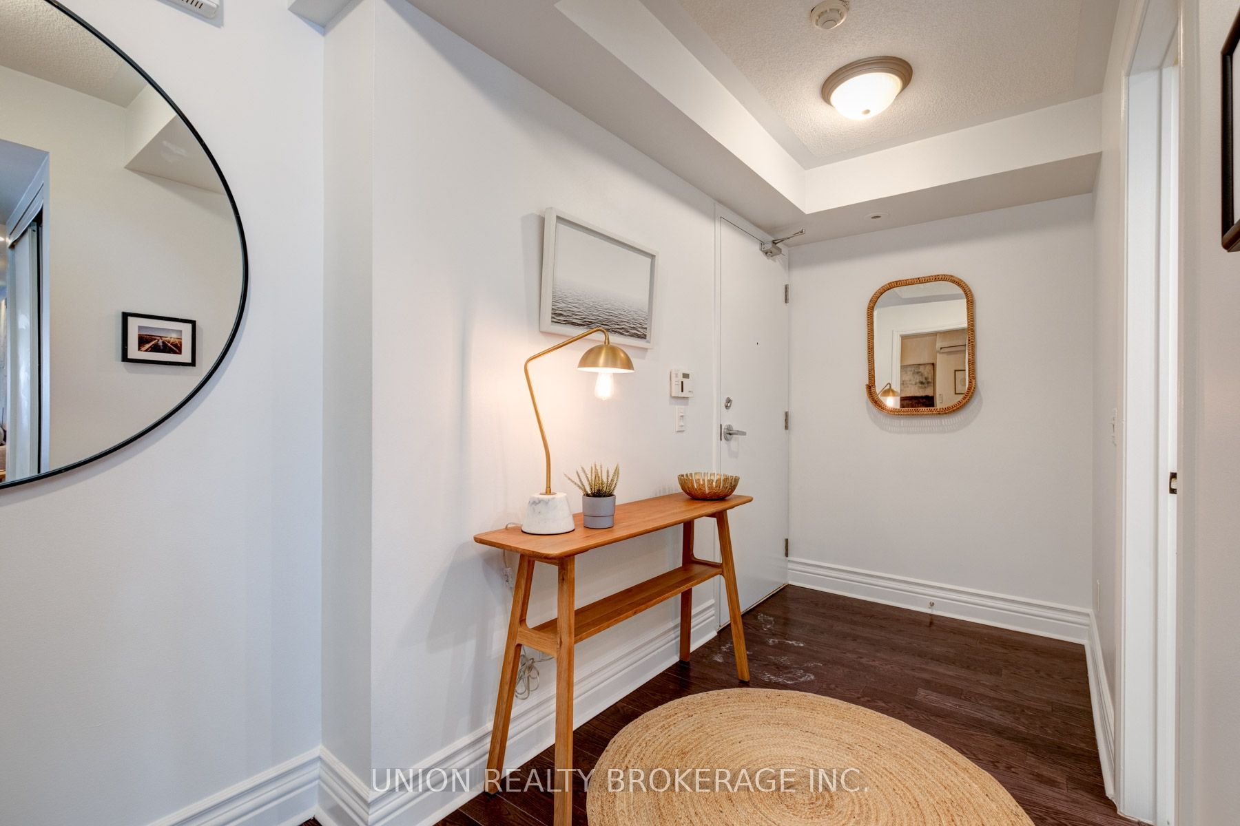 539 Jarvis Street M1