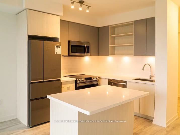 4699 Glen Erin Drive 703