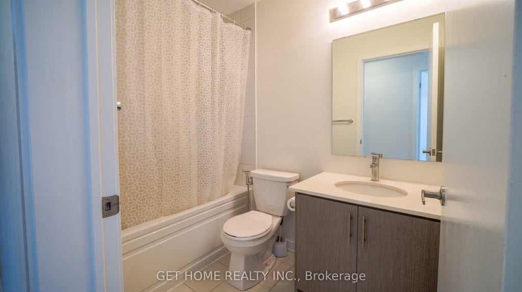 Photo of 3415 Ridgeway Drive #5, Mississauga, ON L5L 6T5 (MLS # W13720868)