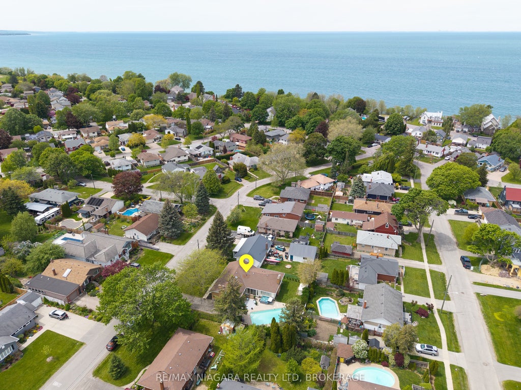 Photo of 4 Mackie Street, St. Catharines, ON L2N 5N5 (MLS # X13169732)