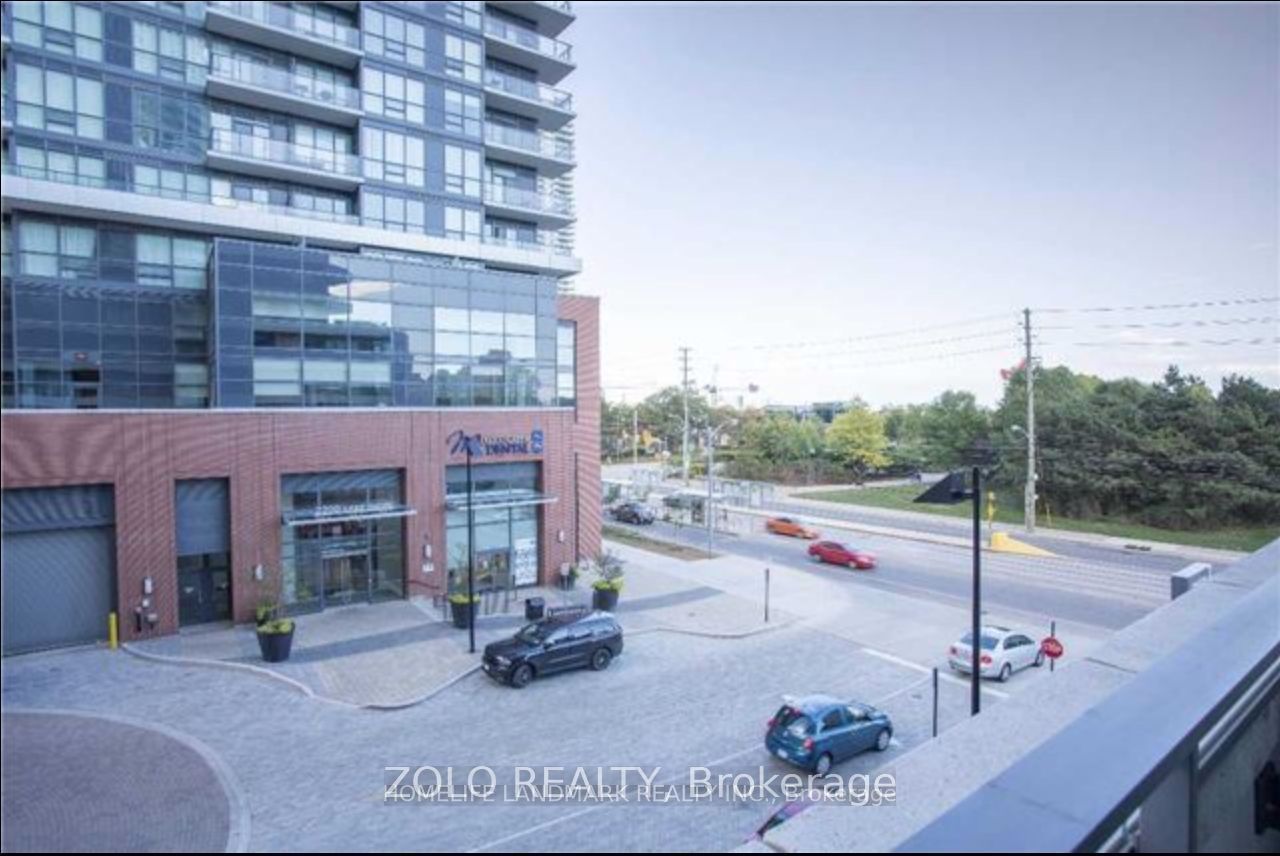 2212 Lakeshore Boulevard W 313