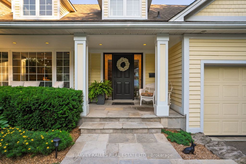 Photo of 17 Elstree Road, Toronto, ON M9A 3Y9 (MLS # W12410366)