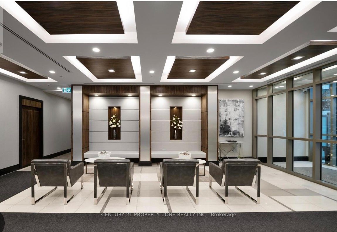 349 Rathburn Road W 2305