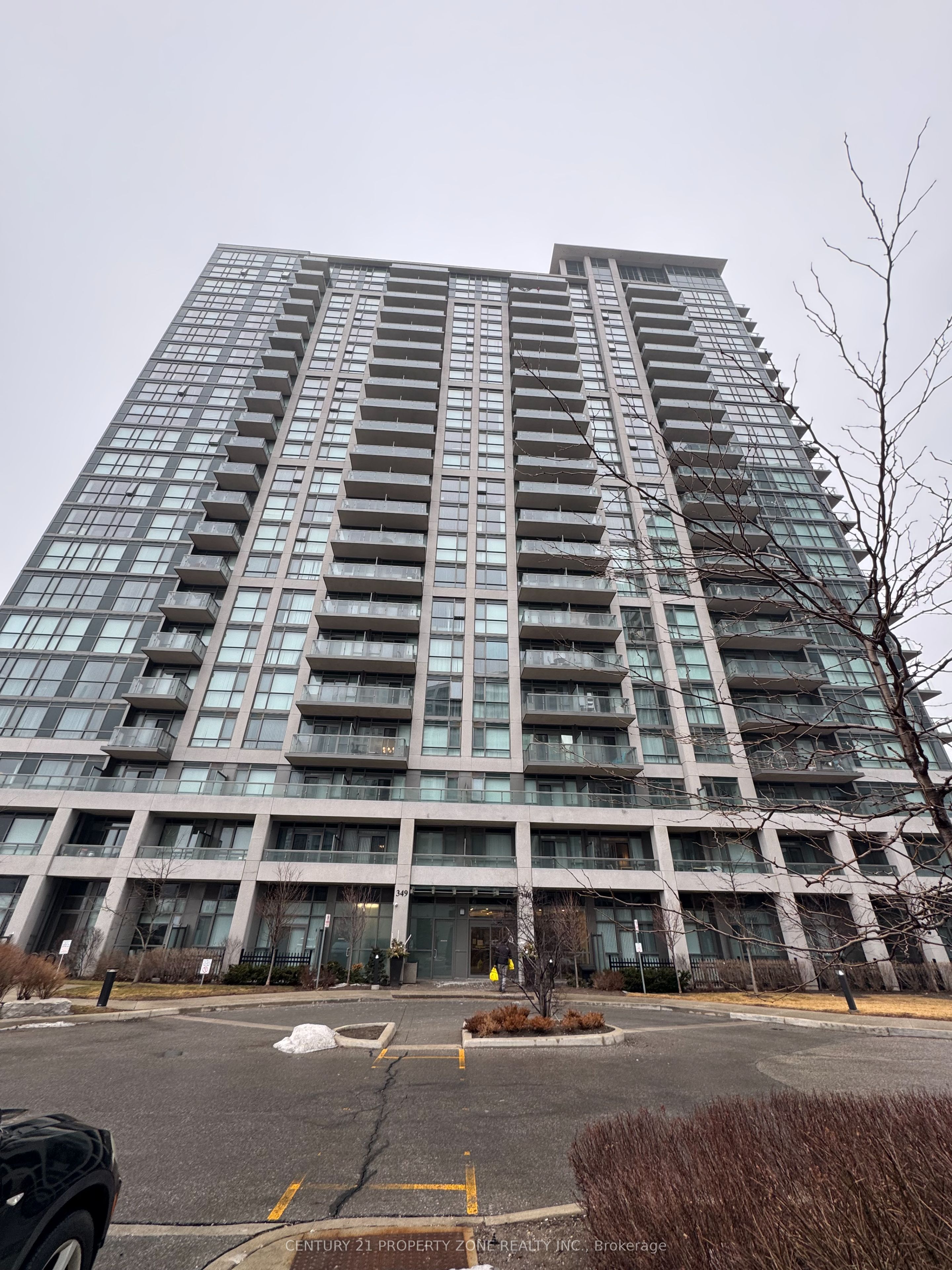 349 Rathburn Road W 2305