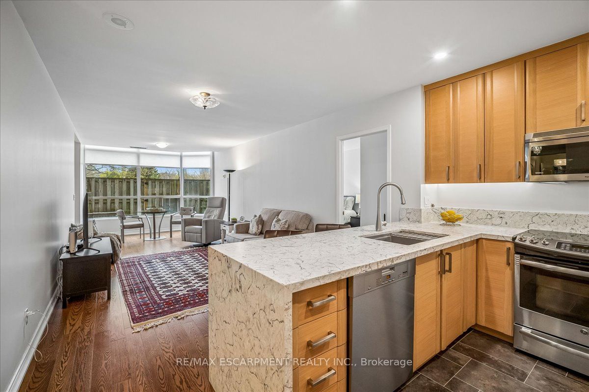 1276 Maple Crossing Boulevard 106