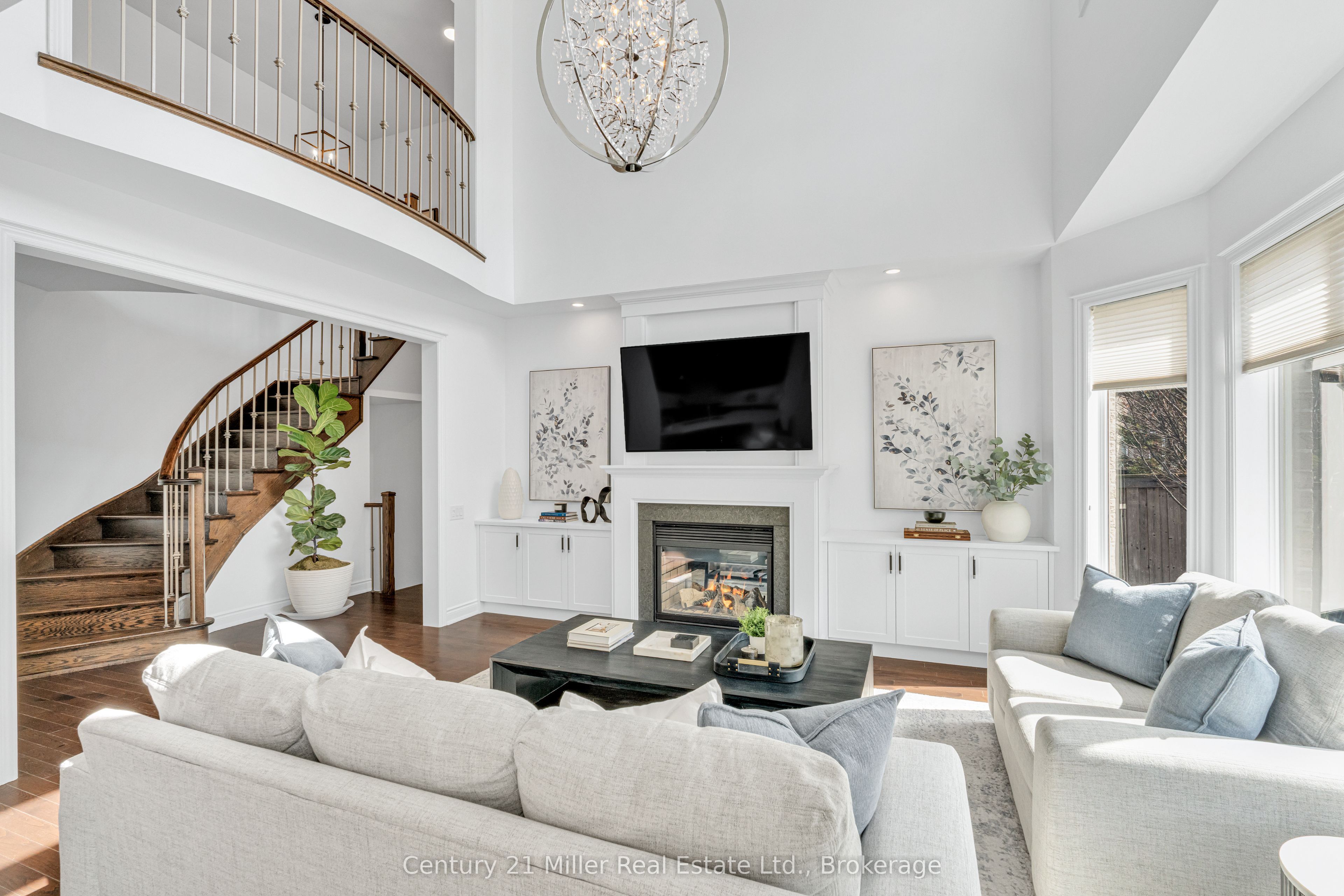 202 Innville Crescent