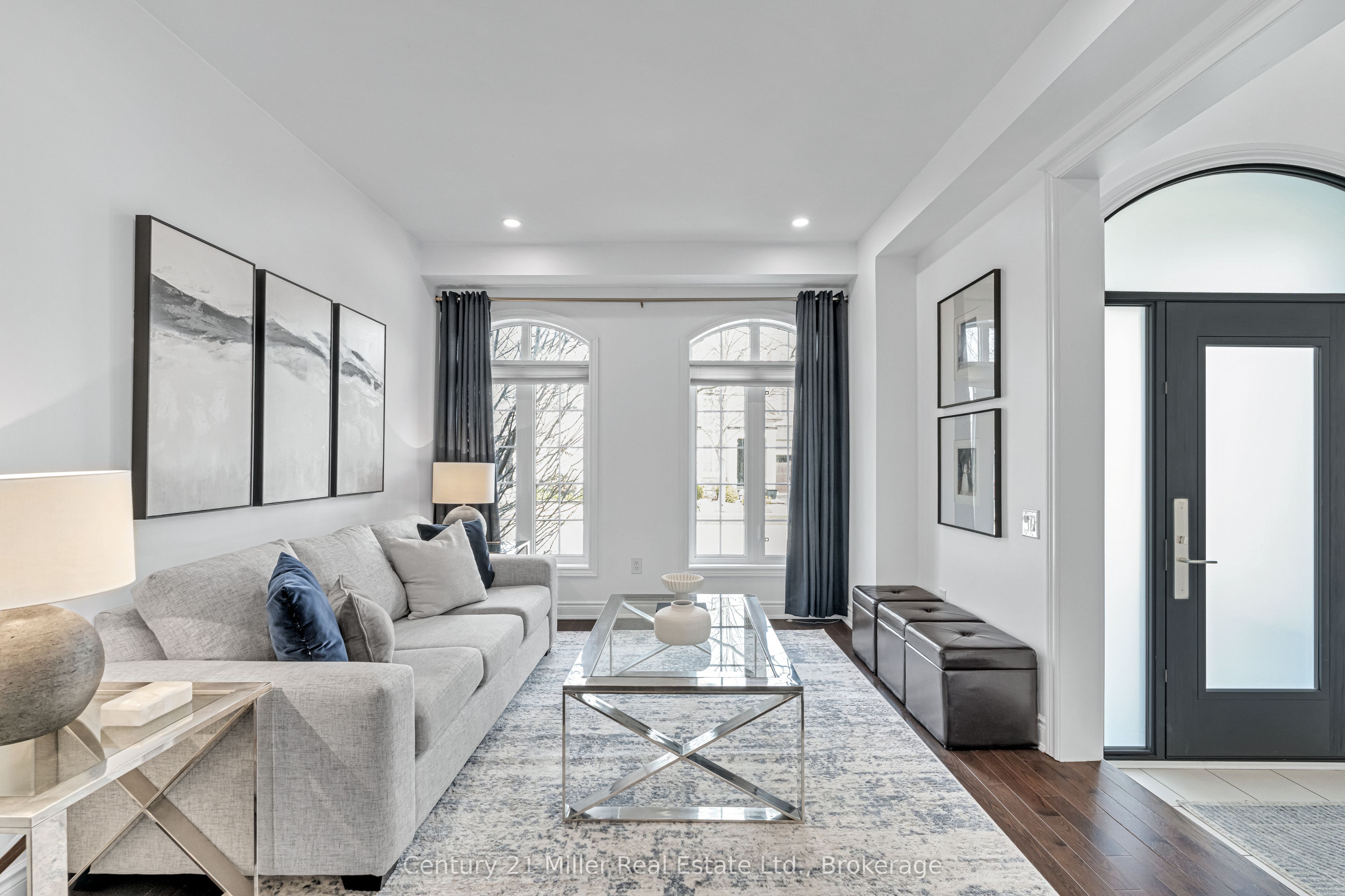 202 Innville Crescent