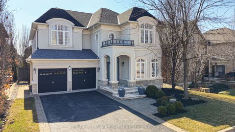 202 Innville Crescent Oakville ON L6L 0B8
