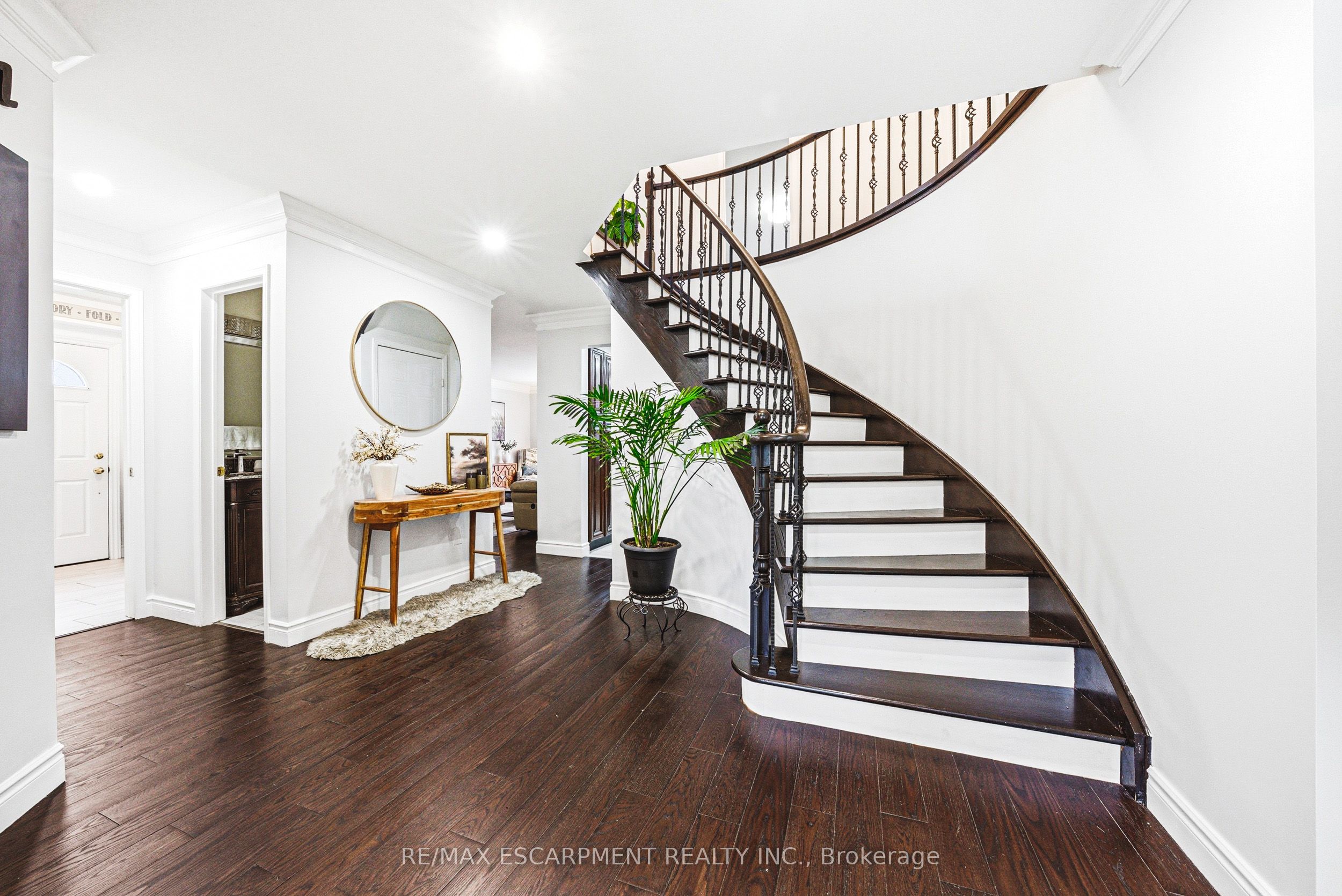 3217 Sovereign Road