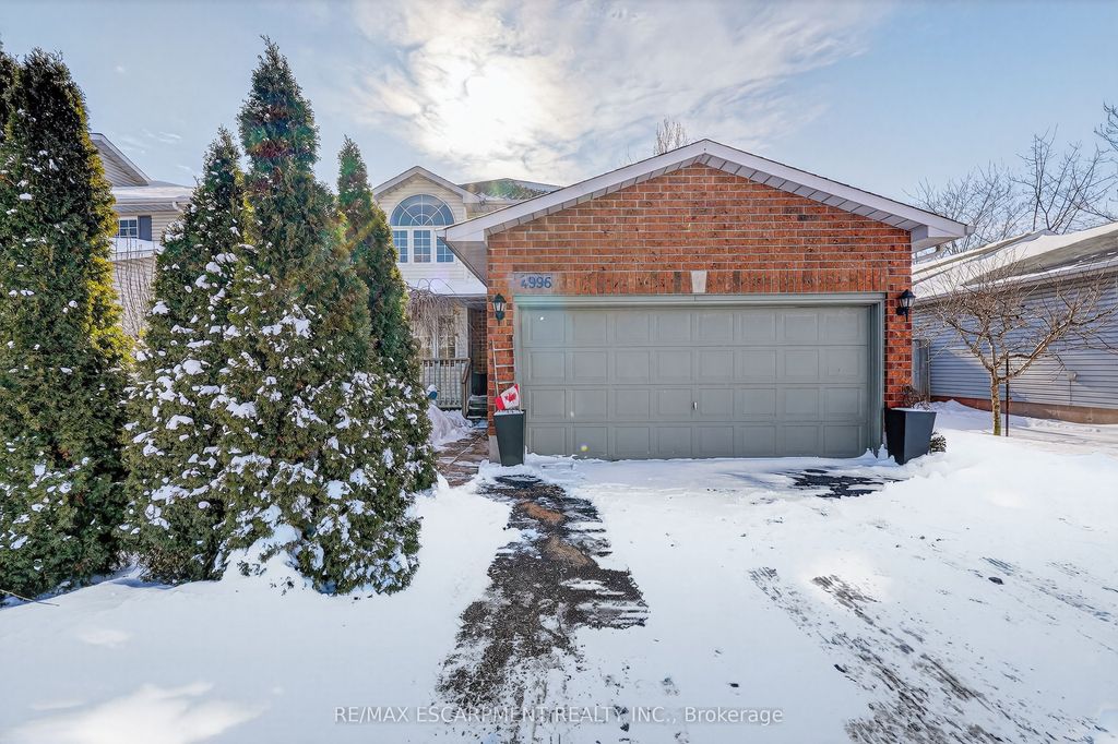 Photo of 4996 Greenlane Road, Lincoln, ON L3J 0C1 (MLS # X12741718)