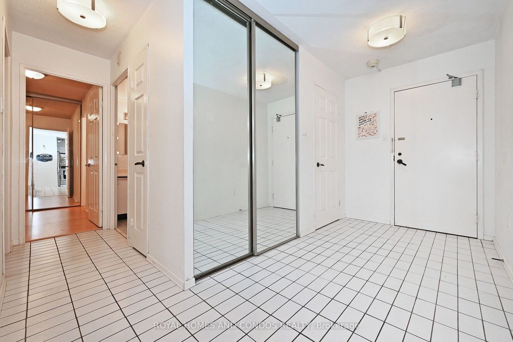 Photo of 45 Carlton Avenue #1111, Toronto, ON M5B 2H9 (MLS # C13123414)