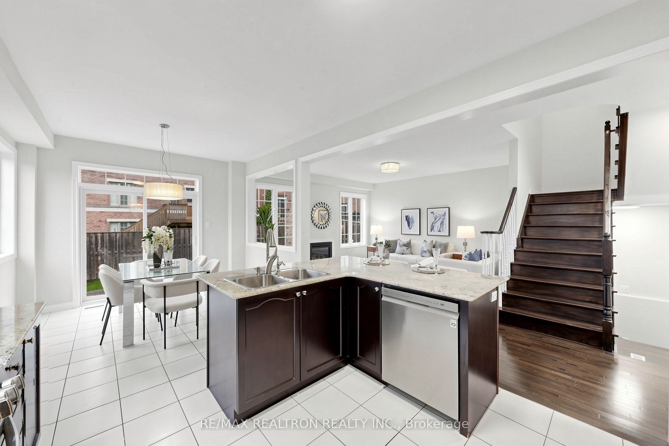62 Bracknell Avenue