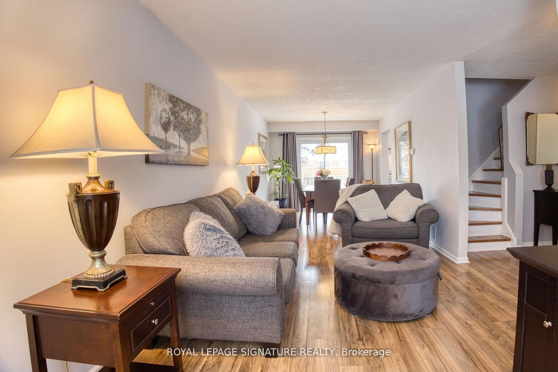 6448 Colebrook Crescent