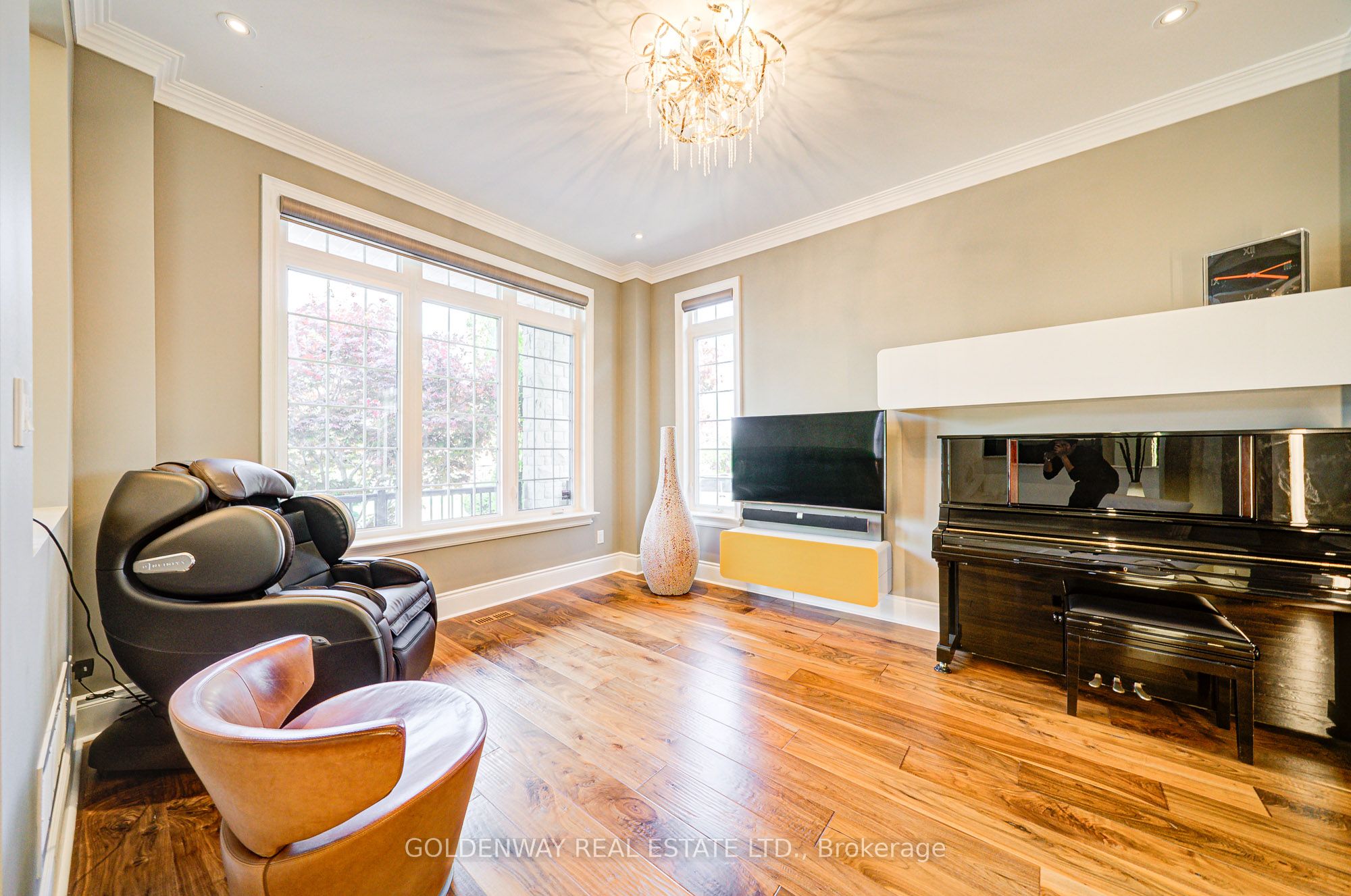 229 Hunterwood Chase