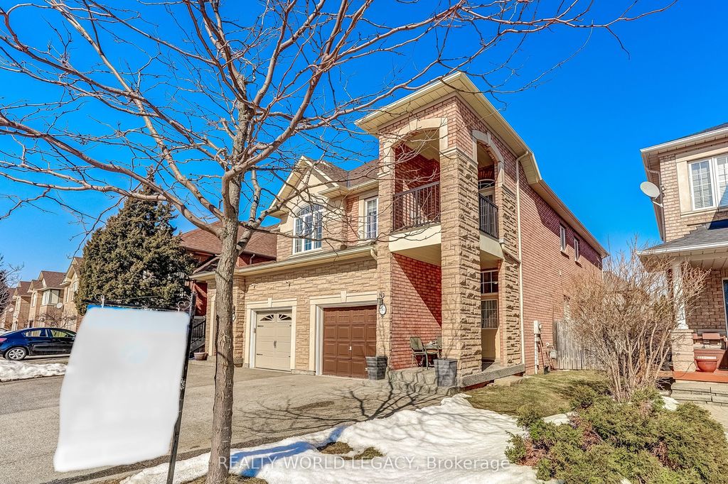 Photo of 2313 Newcastle Crescent, Oakville, ON L6M 4P5 (MLS # W12851190)