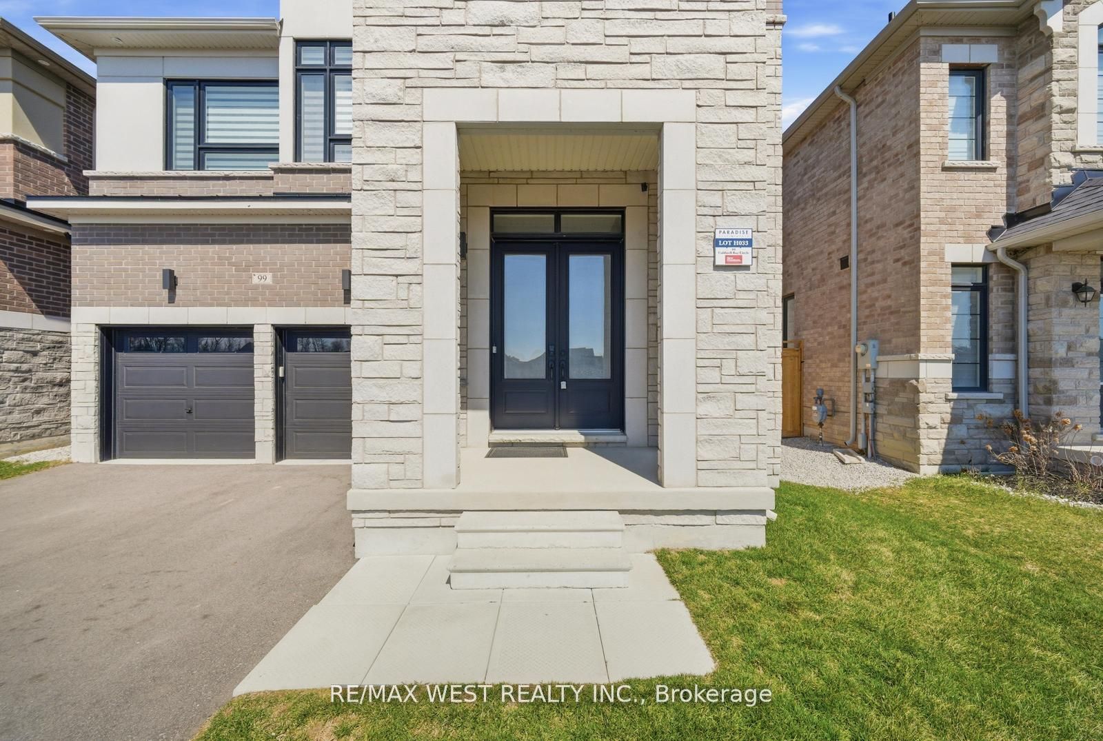 99 Coldwell Bay Circle