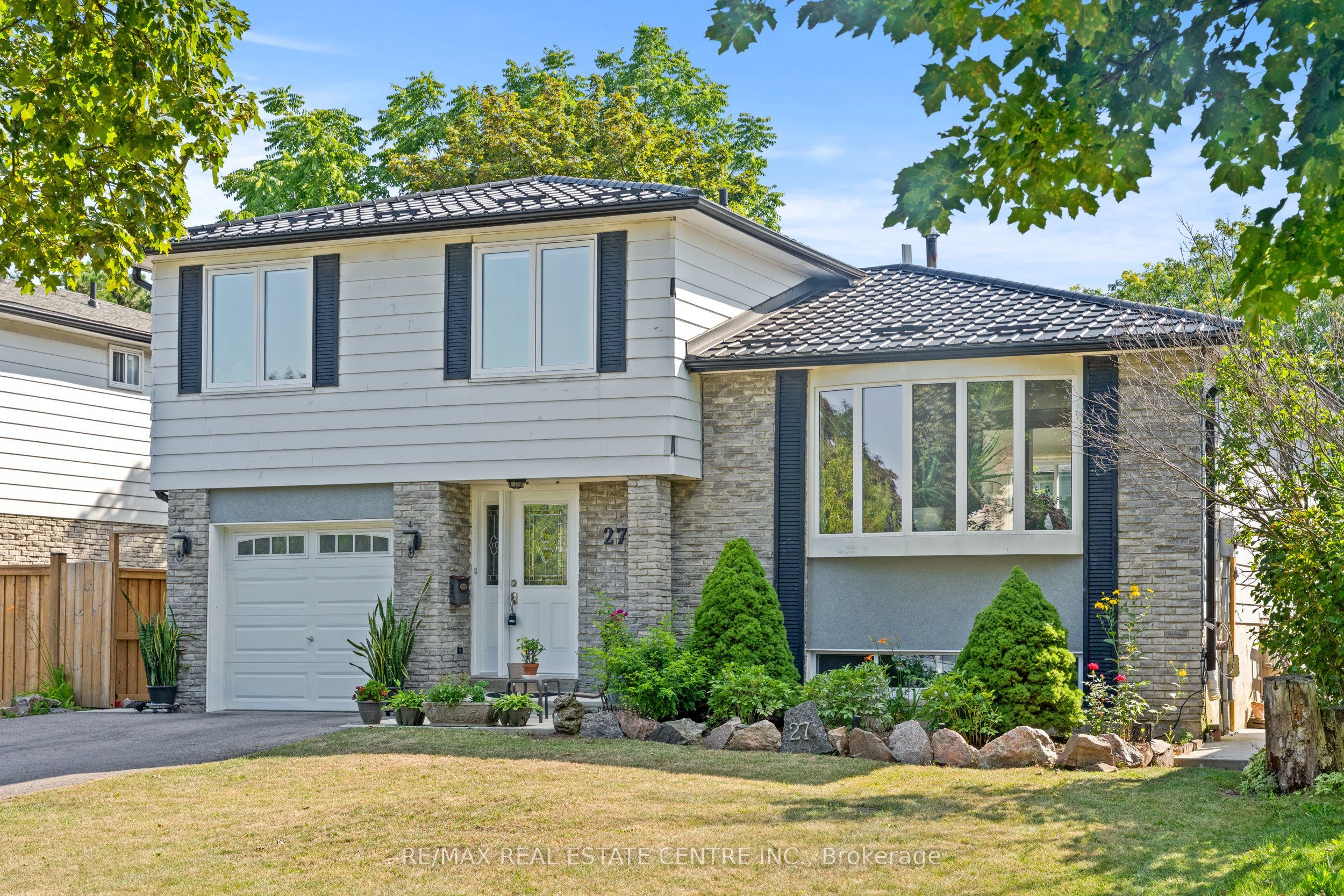 27 Jefferson Road