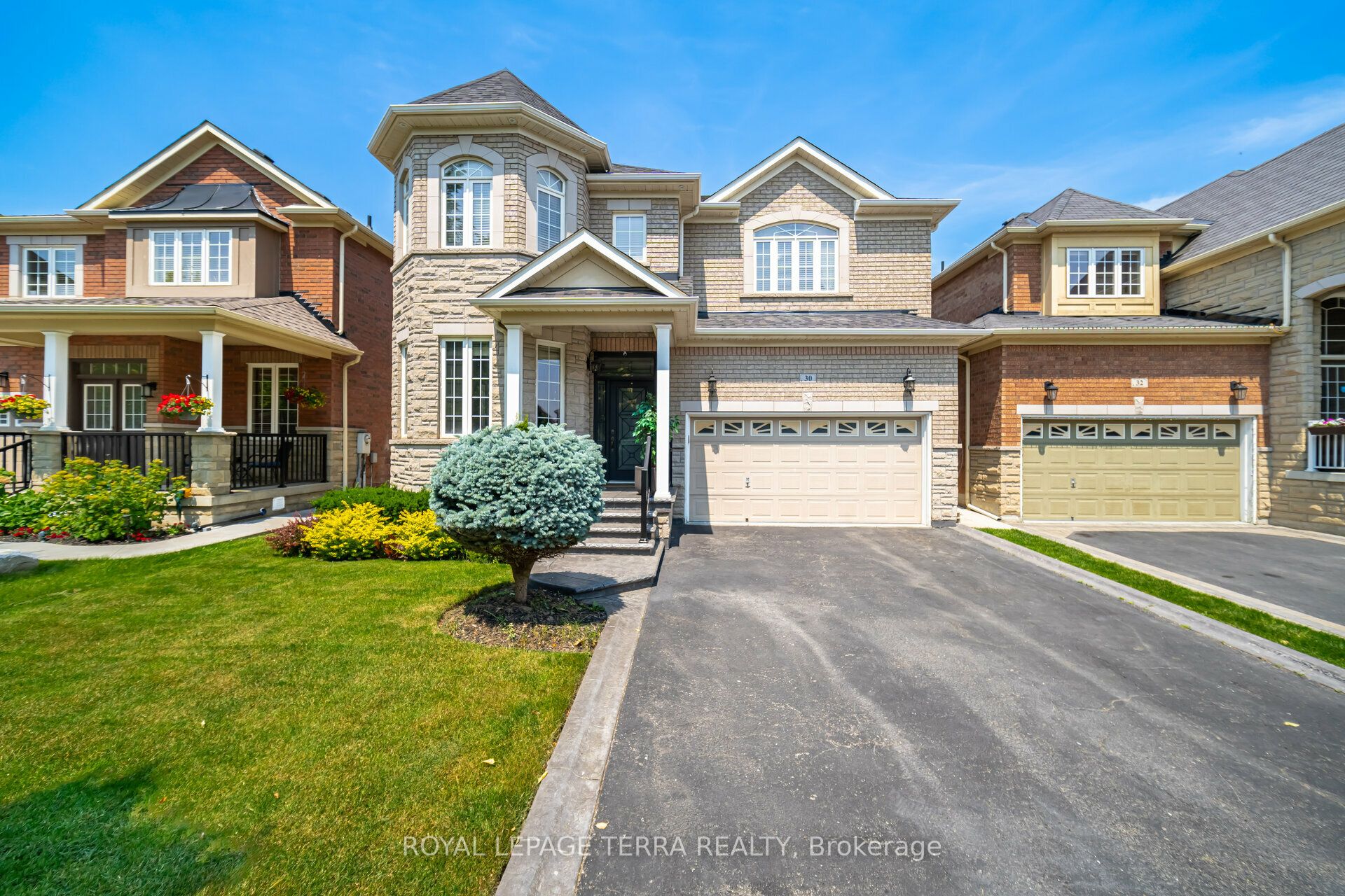 30 Eatonville Street Upper