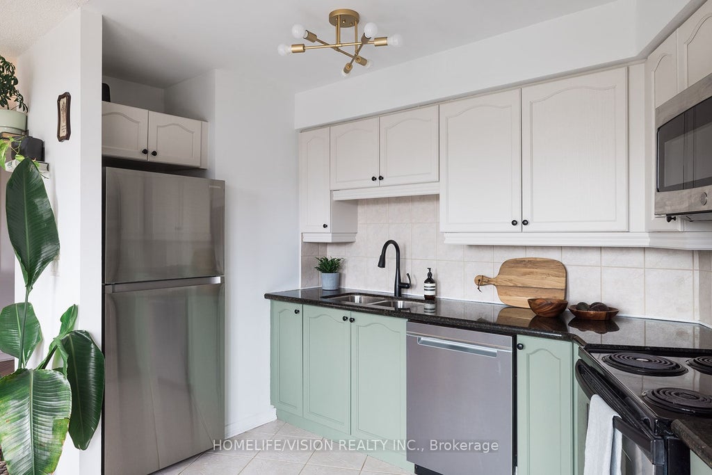 Photo of 18 Valley Woods Road #902, Toronto, ON M3A 0A1 (MLS # C13430840)