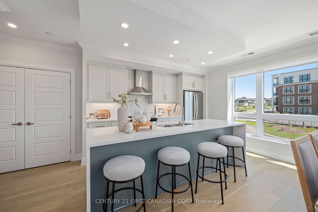 Photo of 1975 Fountain Grass Drive #204, London South, ON N6K 0M3 (MLS # X12560326)