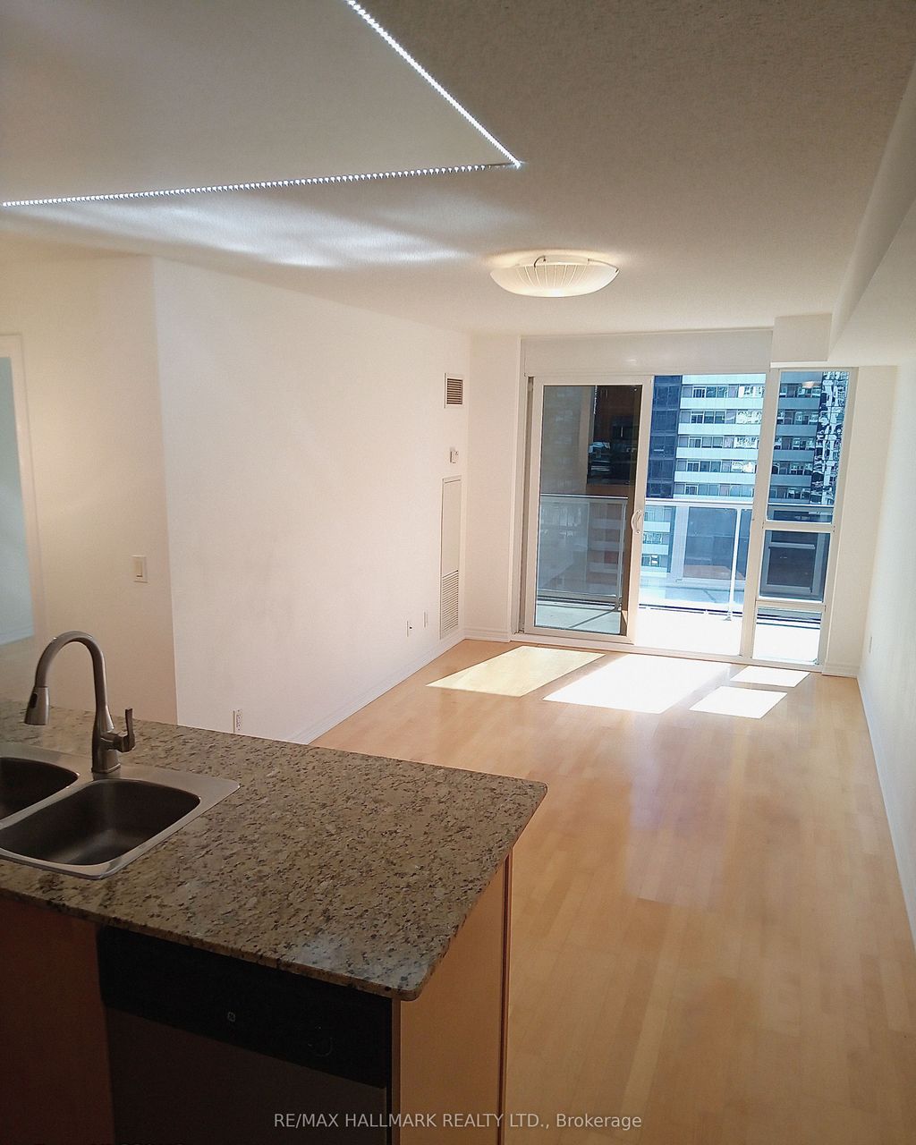 Photo of 761 Bay Street #2707, Toronto, ON M5G 2R2 (MLS # C12535304)