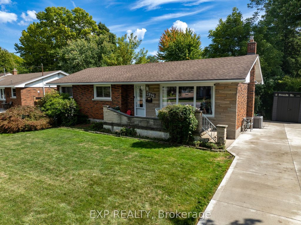 Photo of 2896 Portage Road, Niagara Falls, ON L2J 2J5 (MLS # X12408499)