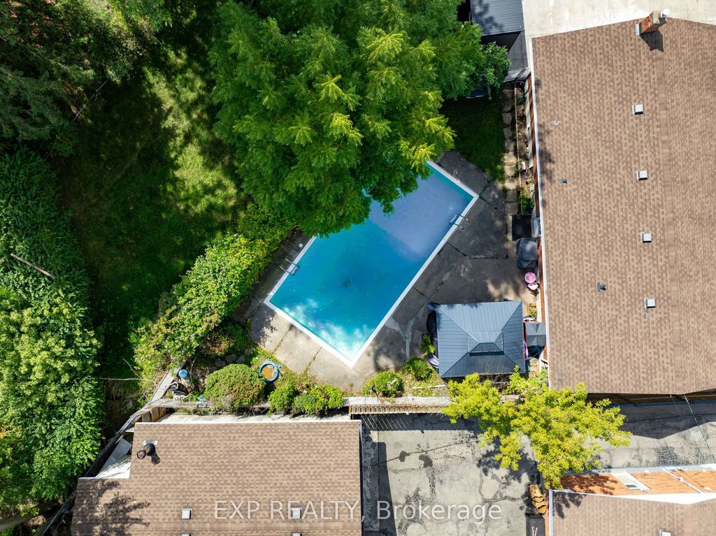 Photo of 2896 Portage Road, Niagara Falls, ON L2J 2J5 (MLS # X12408499)
