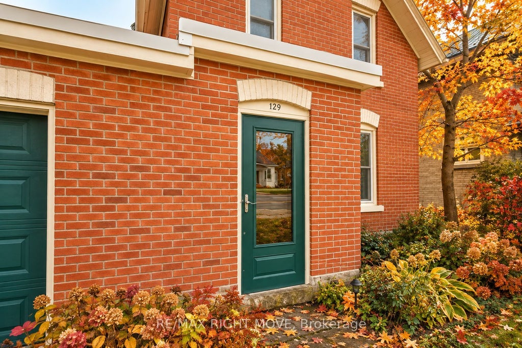 Photo of 129 Coldwater Road W, Orillia, ON L3V 3L5 (MLS # S14080924)