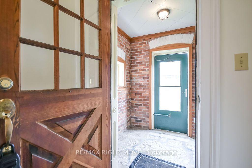 Photo of 129 Coldwater Road W, Orillia, ON L3V 3L5 (MLS # S14080924)