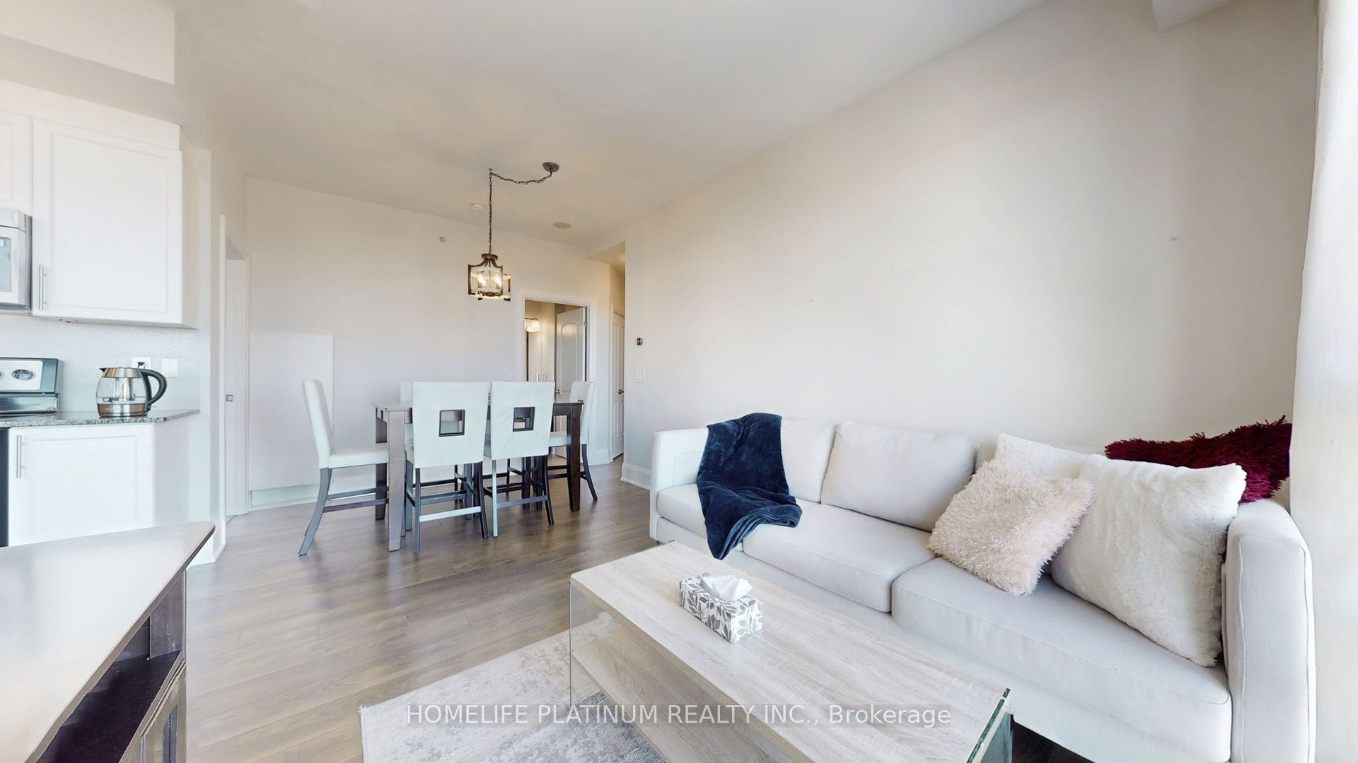 45 Yorkland Boulevard 1106