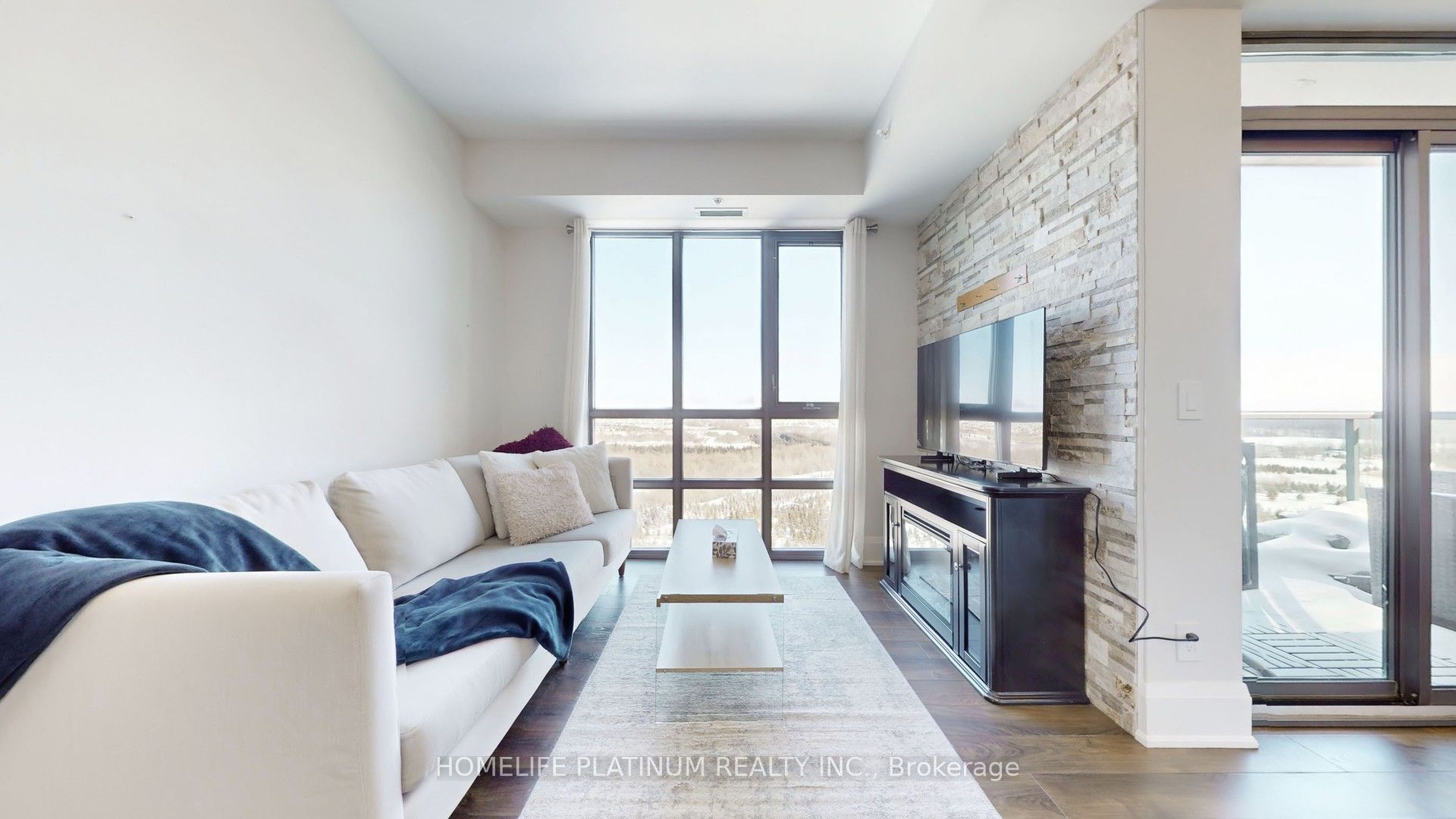 45 Yorkland Boulevard 1106