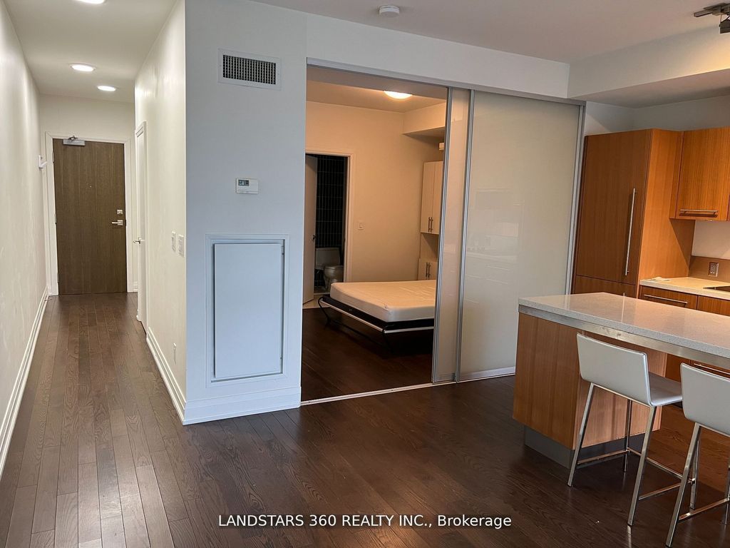 Photo of 80 John Street #2505, Toronto, ON M5V 3X4 (MLS # C12710774)