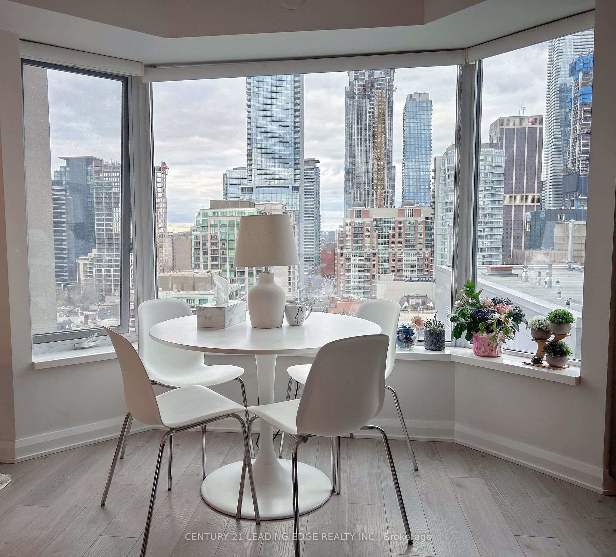 155 Yorkville Avenue 1704