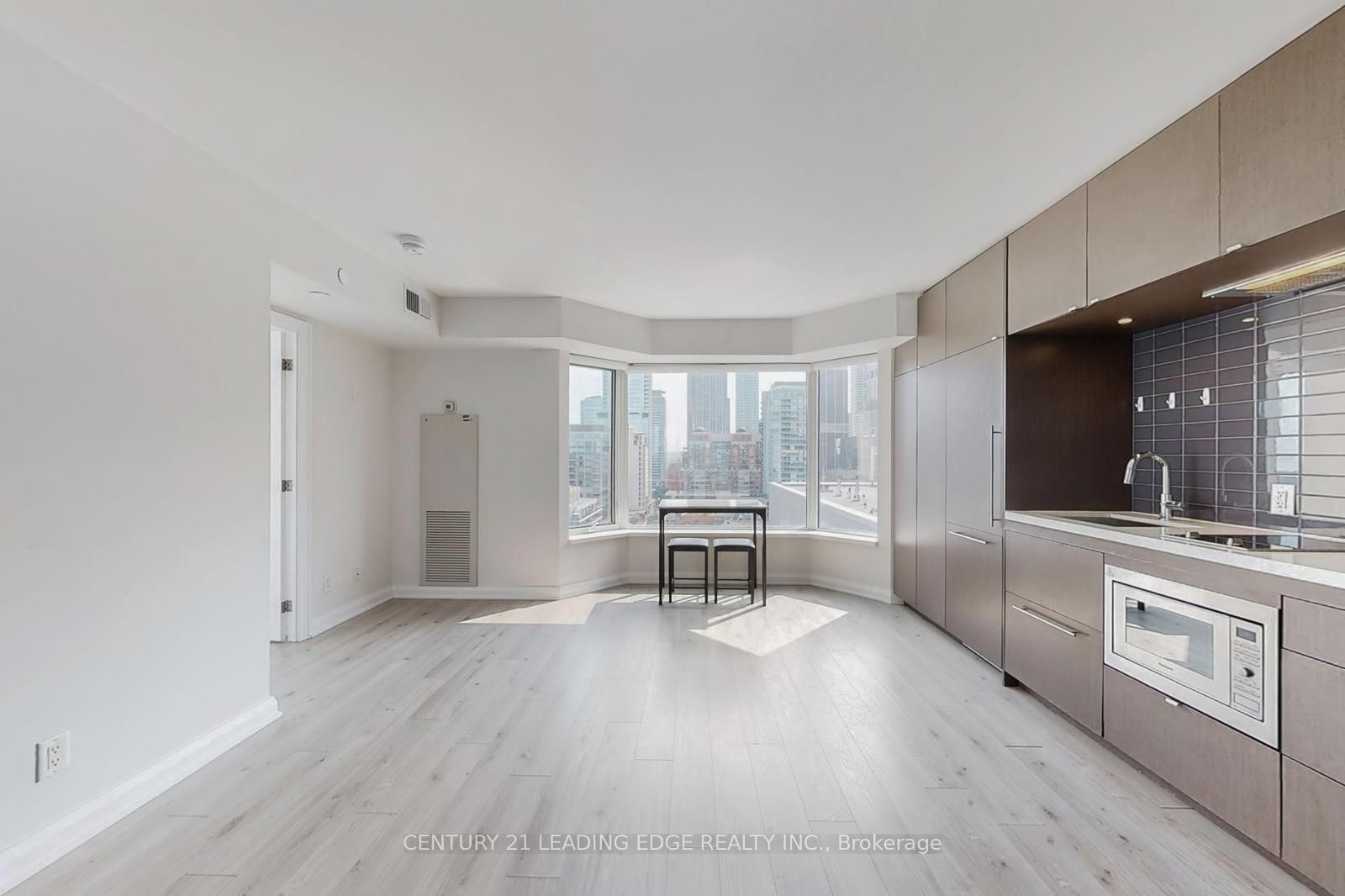 155 Yorkville Avenue 1704