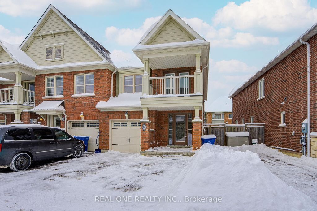 Photo of 18 Latitude Lane, Whitchurch-Stouffville, ON L4A 0T1 (MLS # N12703288)