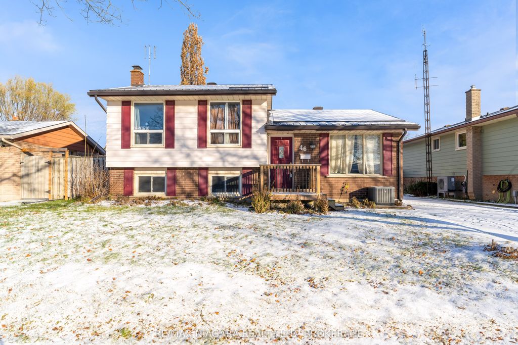 Photo of 46 Macoomb Drive, Welland, ON L3C 5T9 (MLS # X12666094)