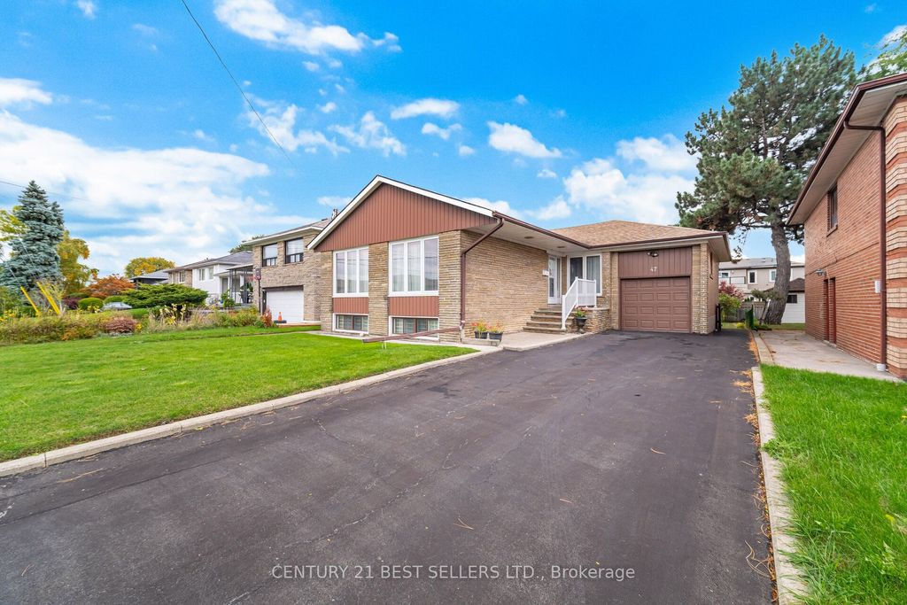 Photo of 47 Wenderly Drive, Toronto, ON M6B 2P1 (MLS # W12478559)